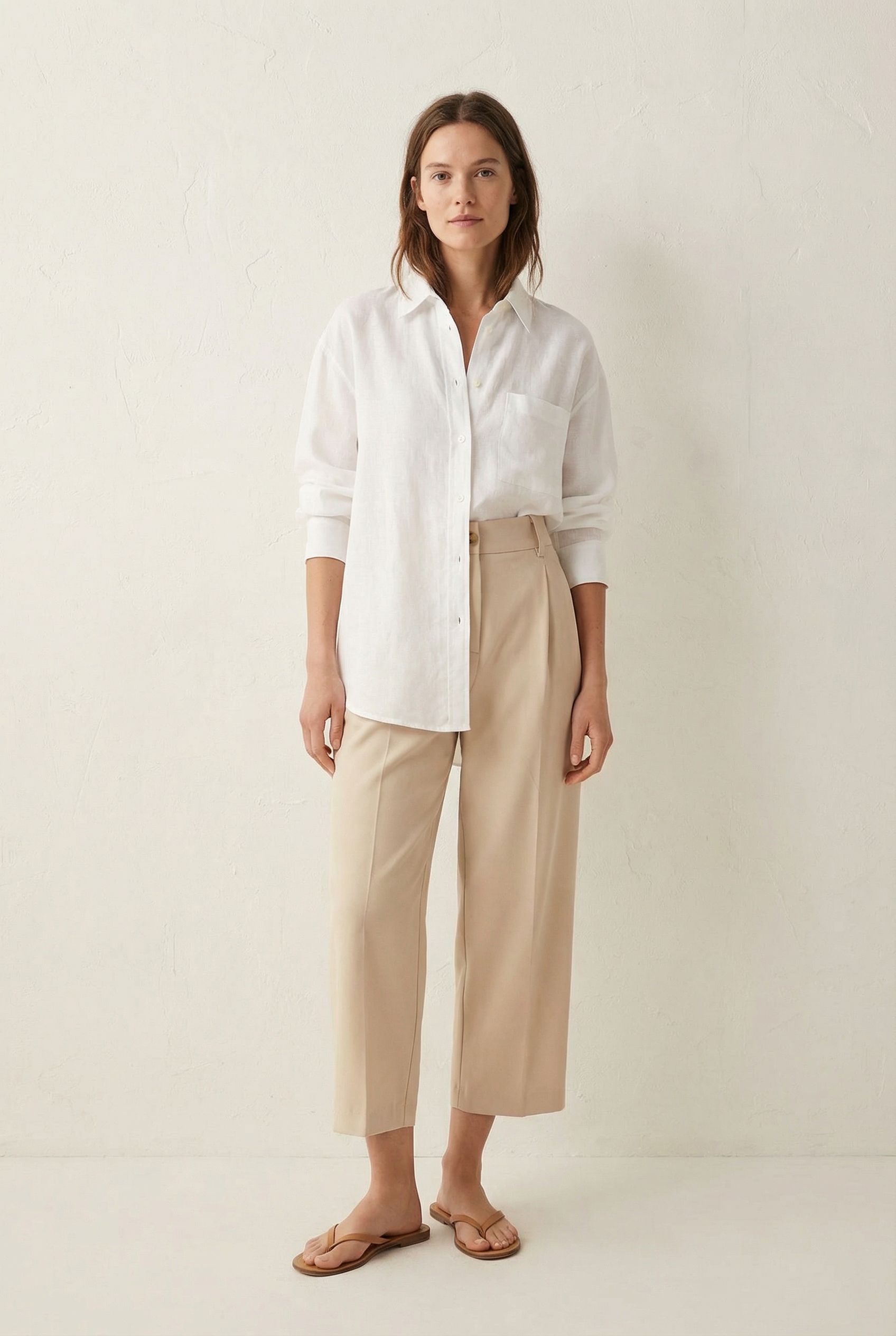 Pantalones cortos plisados ​​de cintura baja para mujer, negros o beige: elegancia y comodidad para el día a día.