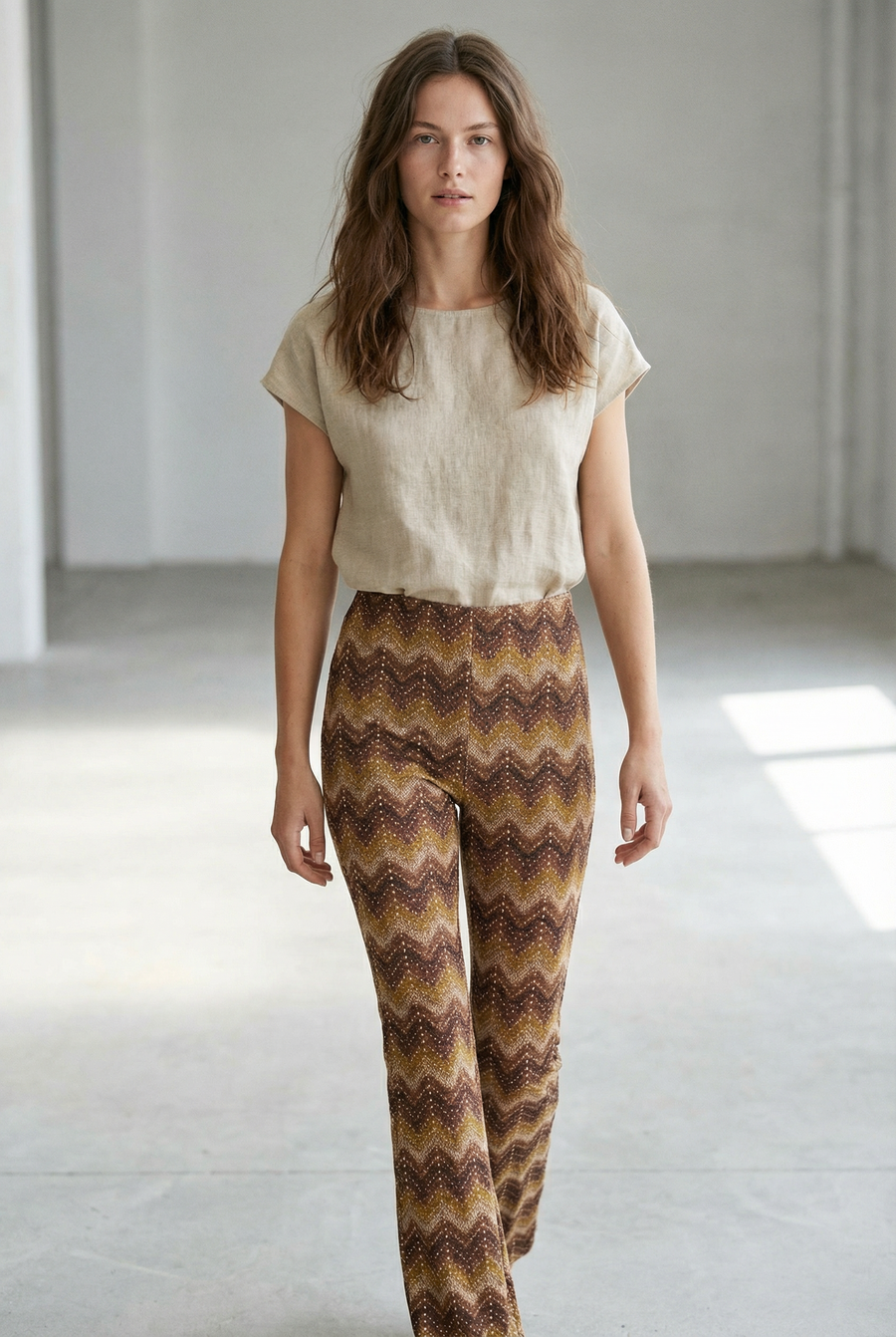 Pantalon flare taille haute fluide – Coupe évasée imprimée