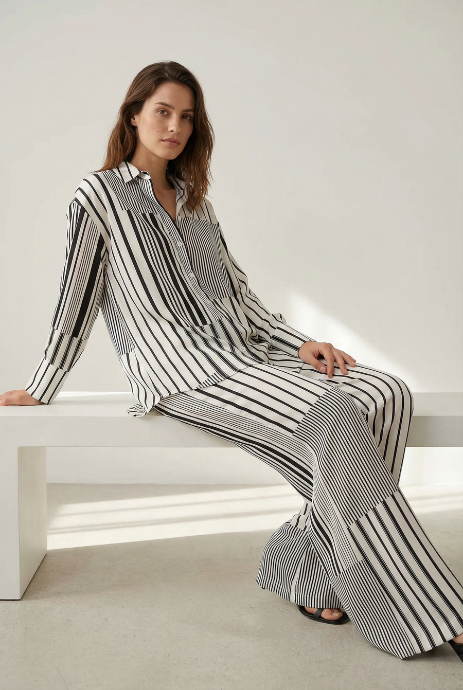 Pantalon fluide rayé noir & blanc look complet