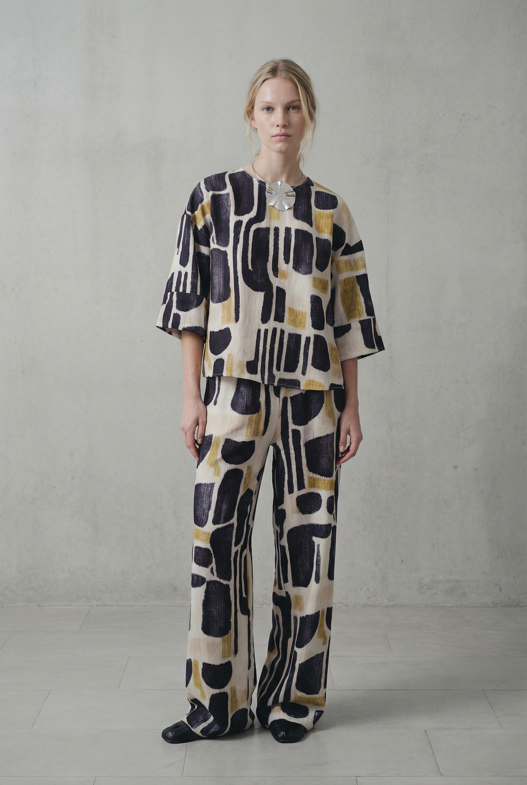 Pantalones anchos para mujer con estampado moderno, cintura elástica cómoda y estilo chic.