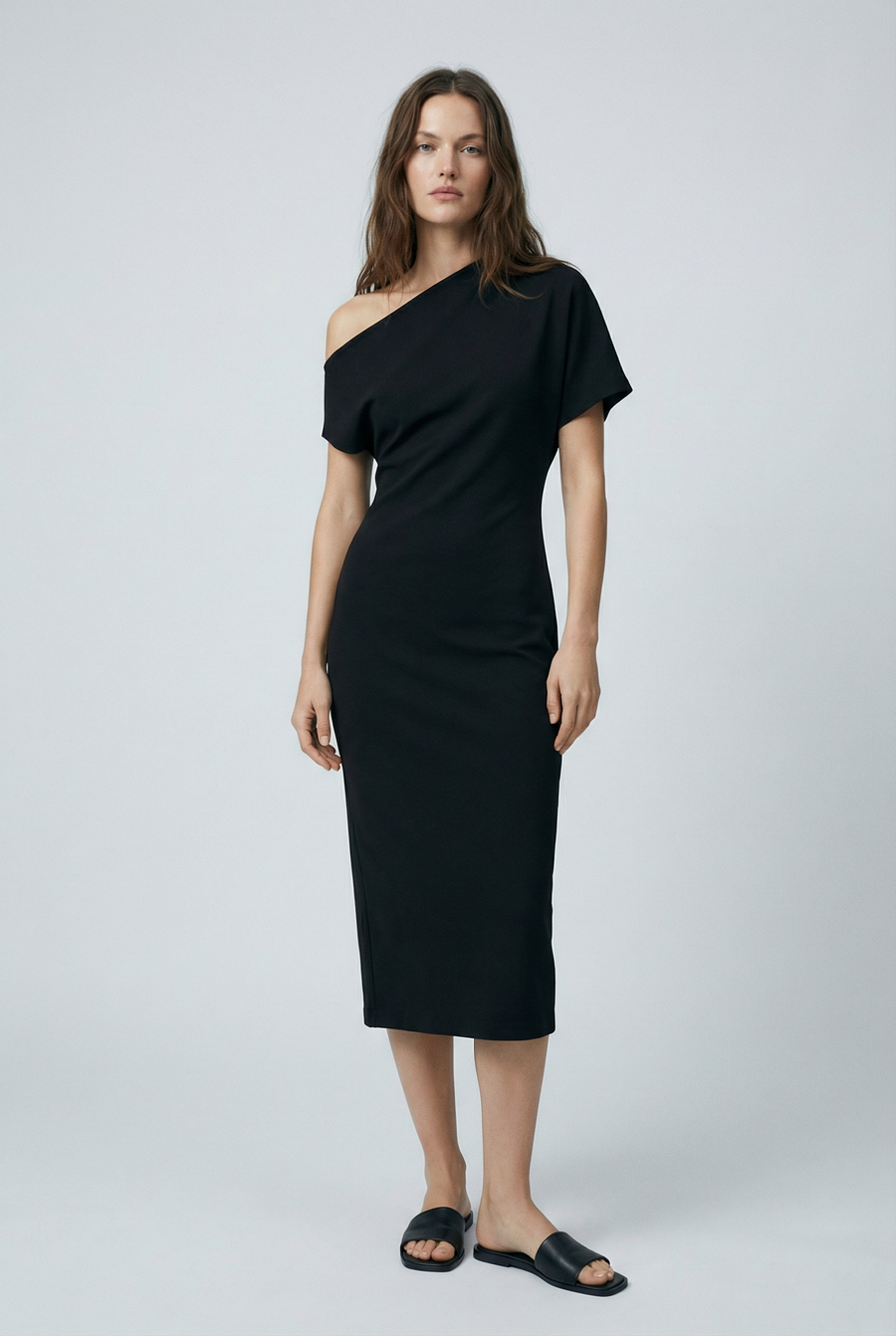 Robe Asymétrique Noir vue portée