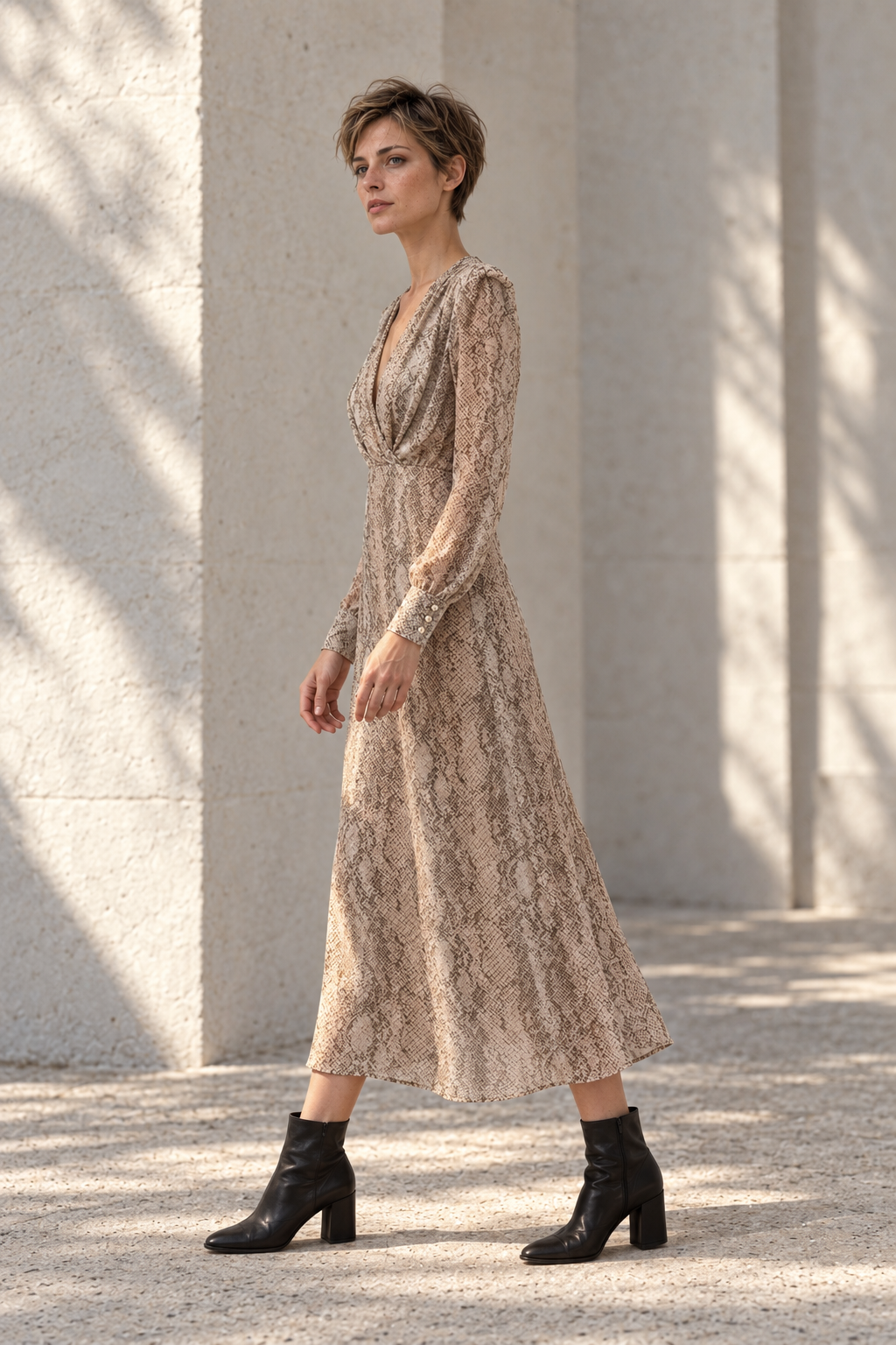 Robe Imprimé Animal Python Manches Longues vue de profil