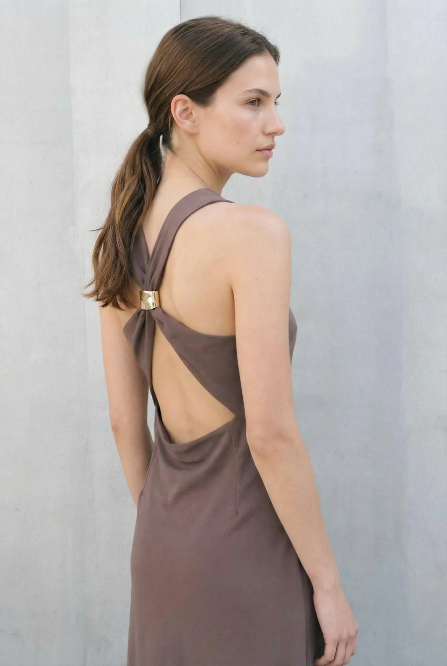 Long Backless Dress – Minimalist Elegance and Chic | SAPIATO