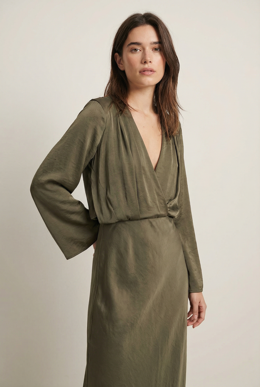 Elegant Long Dress – The Essential for All Occasions ✨