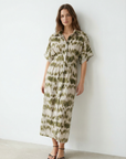 Robe chemise tie-dye kaki et blanc