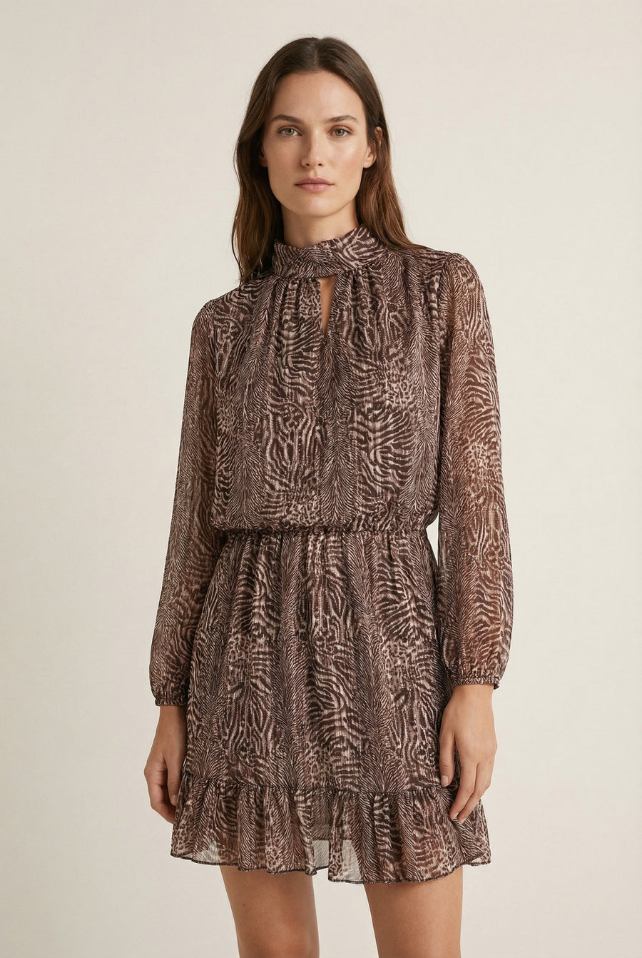 Robe courte fluide animal print – Manches longues – Taille élastique