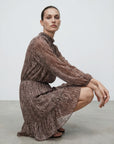 Robe courte fluide animal print – Manches longues – Taille élastique