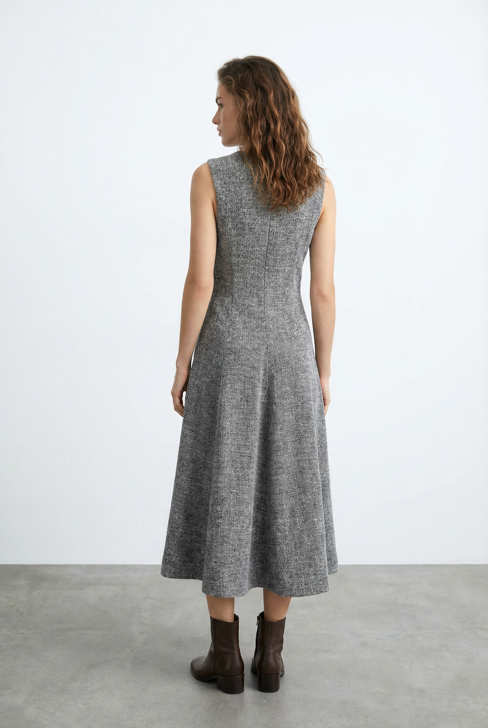 Robe hiver midi droite évasée grise