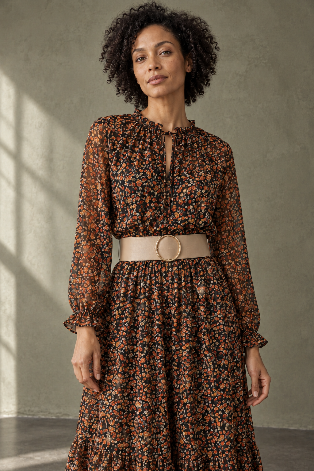 Robe longue fleurie coupe ample détail du produit