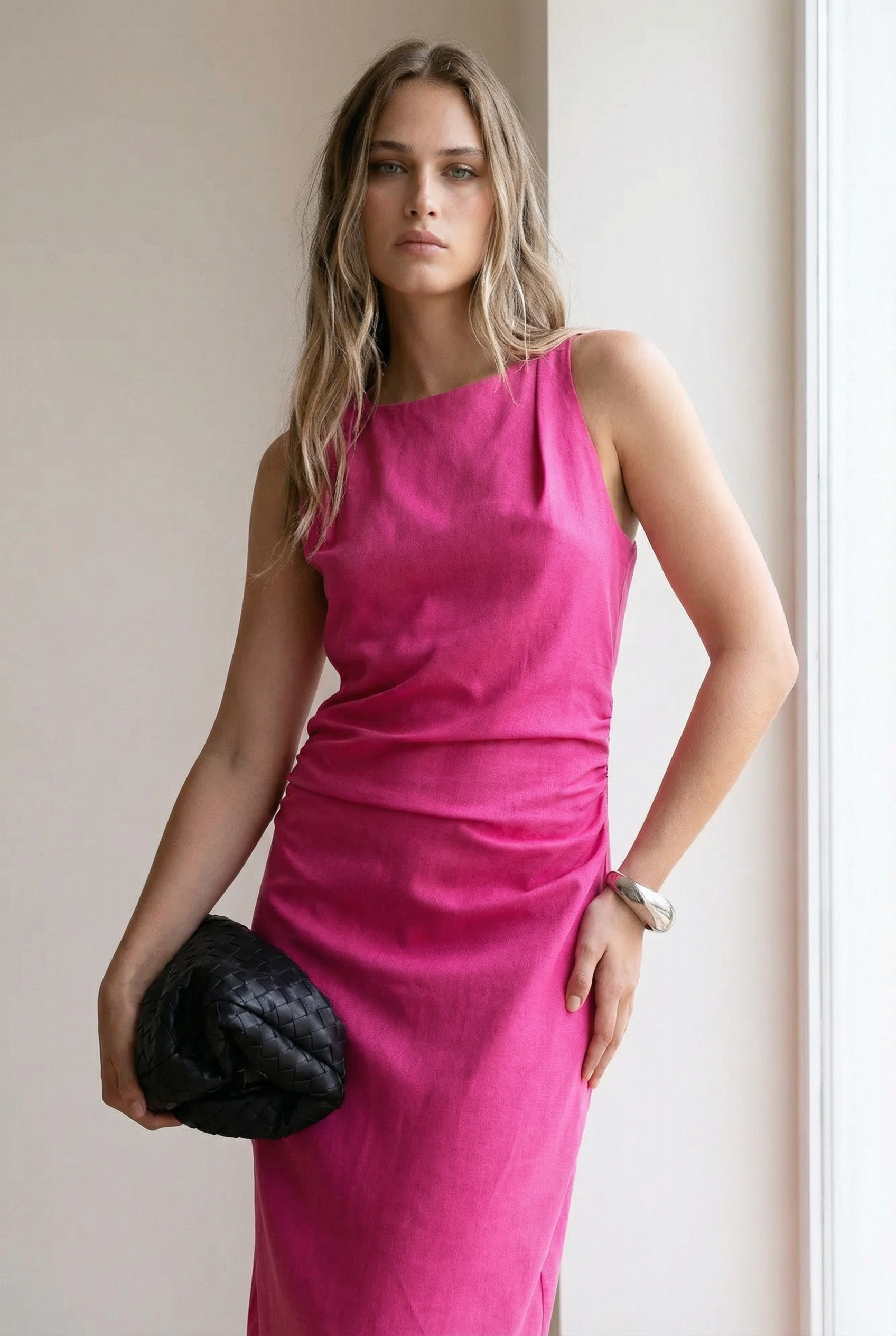 Elegant fuchsia linen dress – long cut and gathered neckline