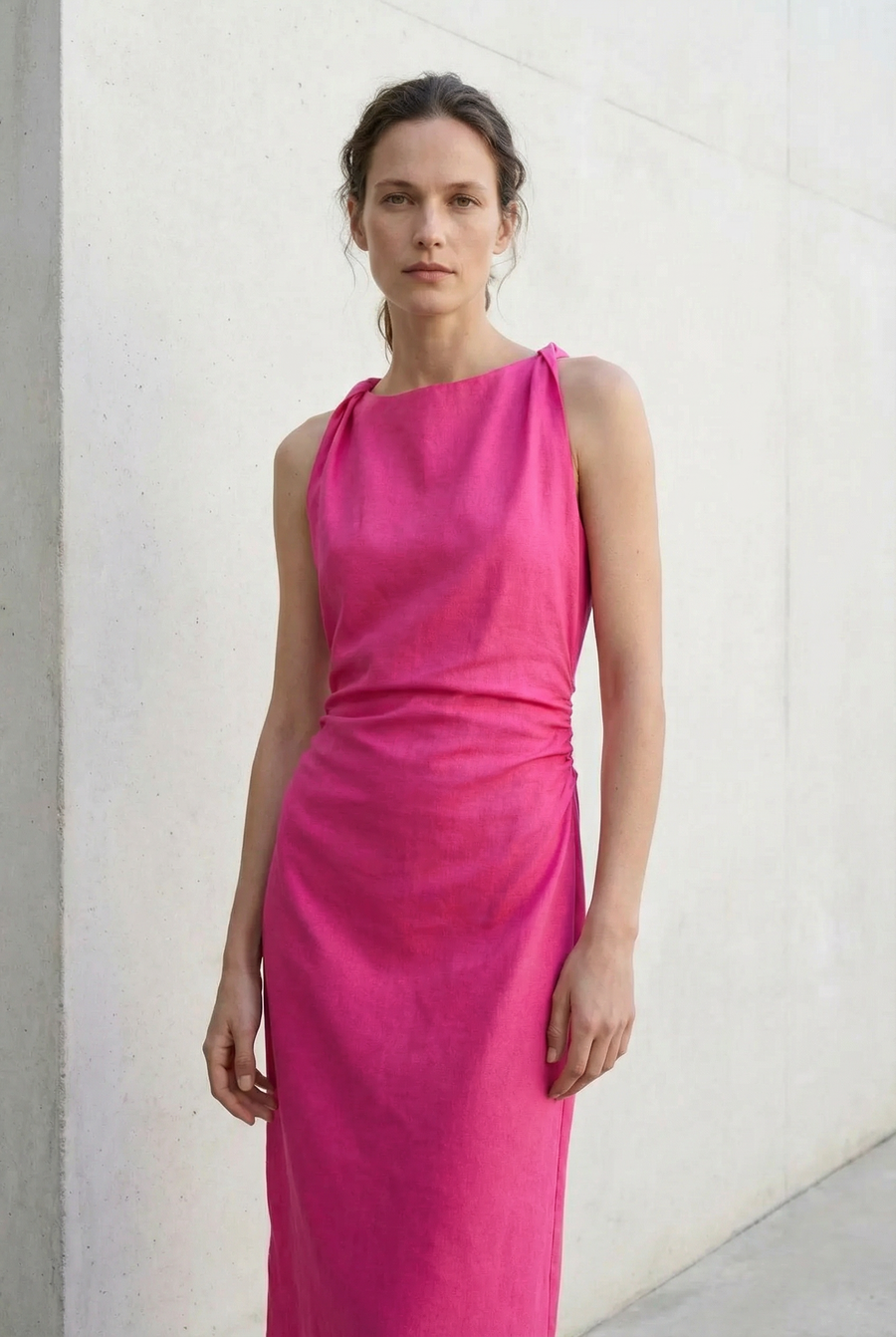 Robe longue fuchsia sans manches