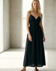 Robe longue noire dos nu fines bretelles