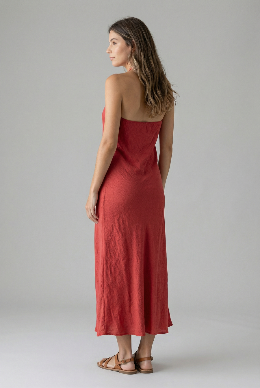 Robe midi halter fluide en viscose