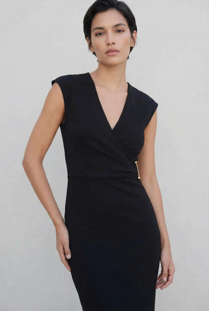 Robe midi noire chic détail doré