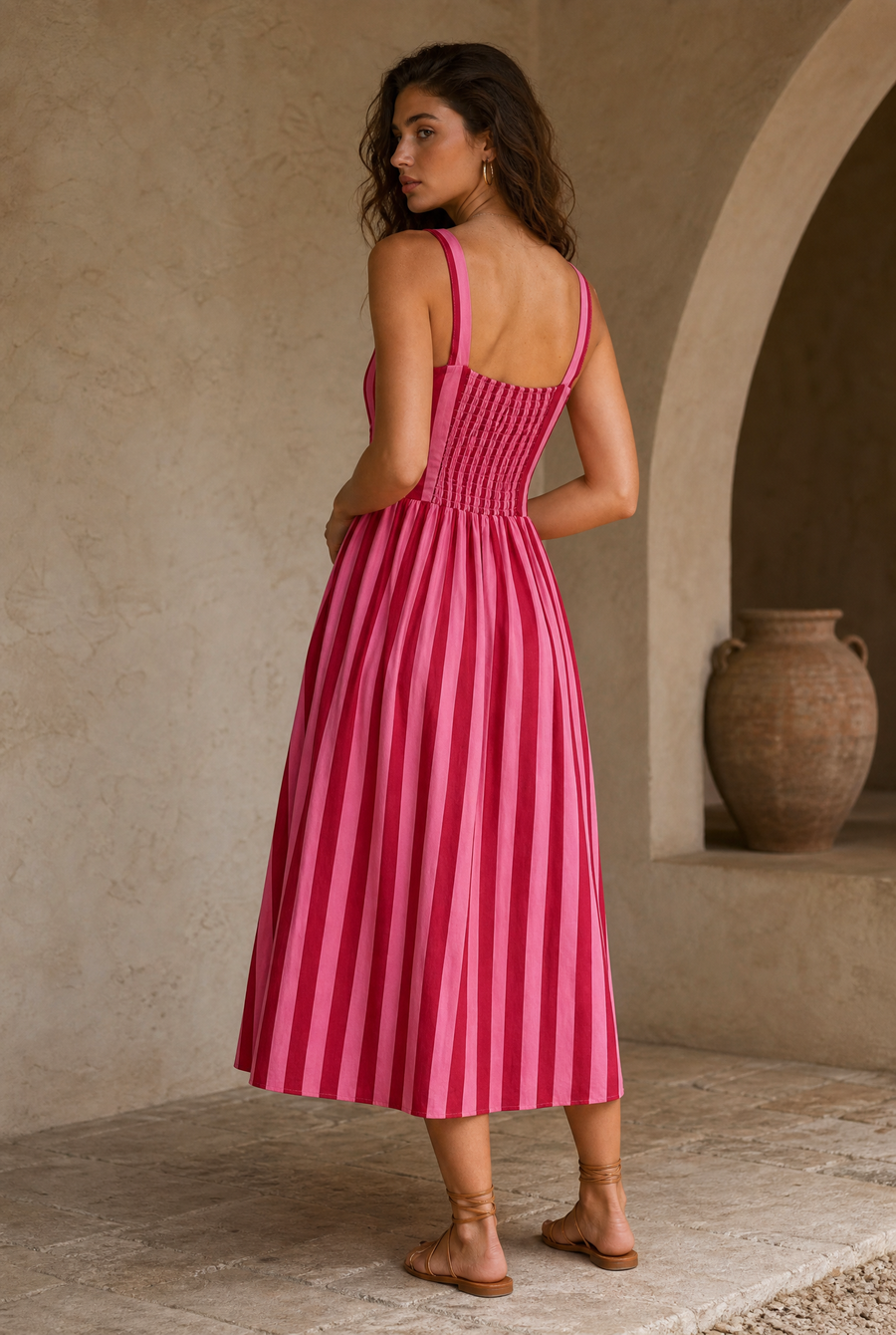 Robe midi rayée à bretelles larges