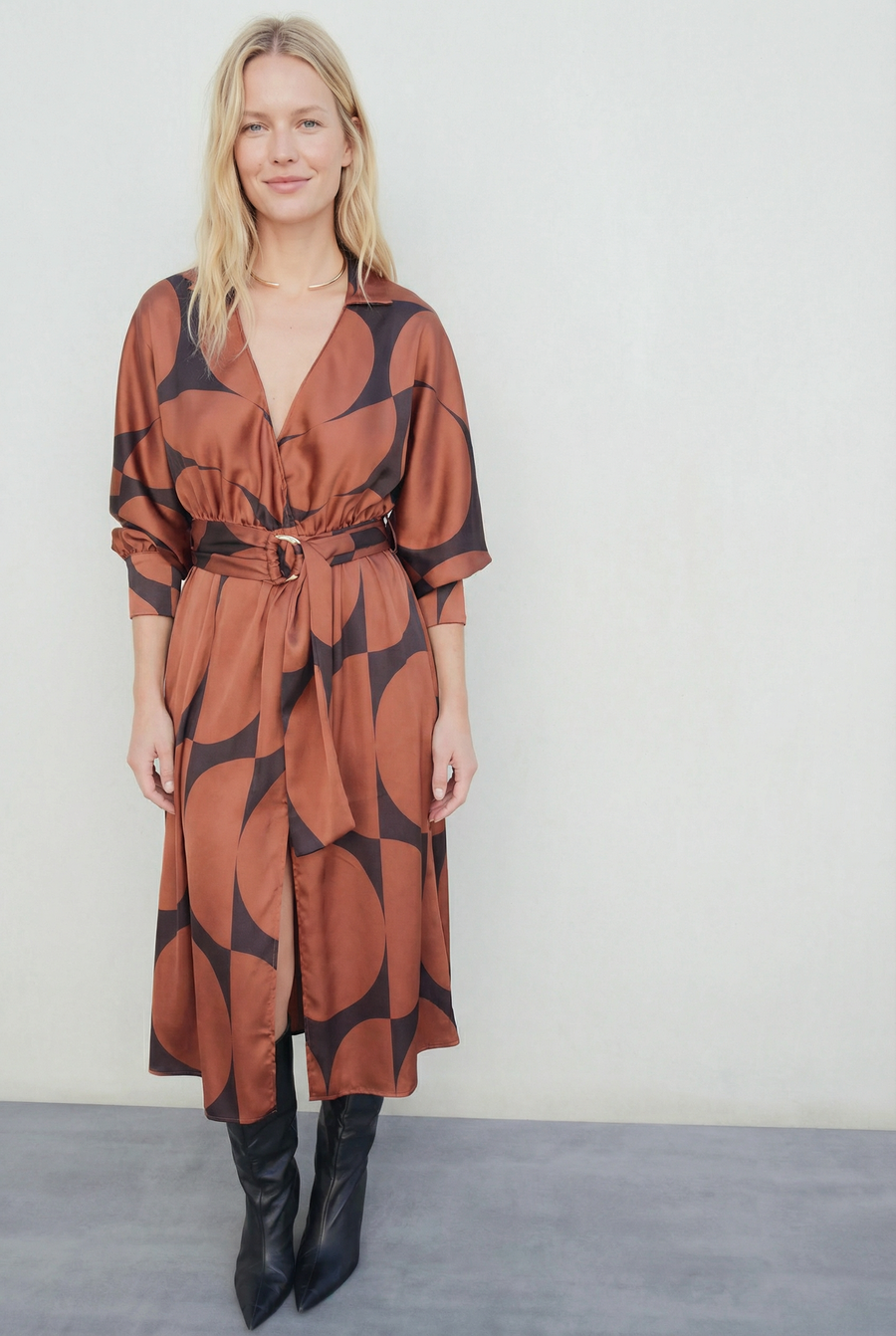 Robe portefeuille imprimé géométrique noir marron