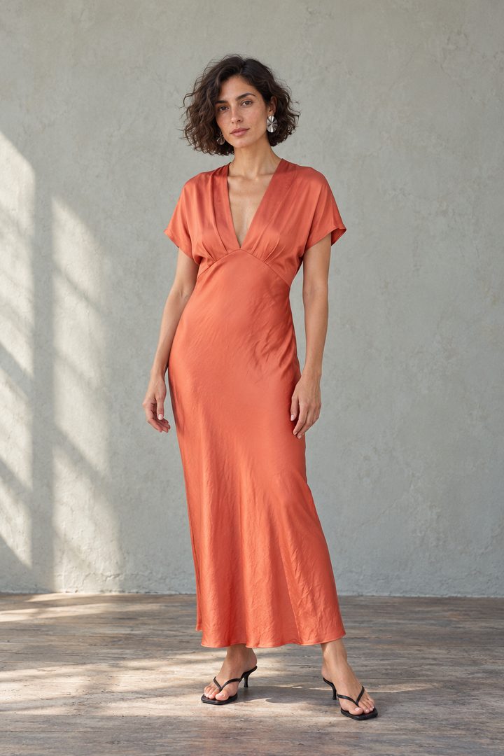 Robe satinée orange cuivré vue principale