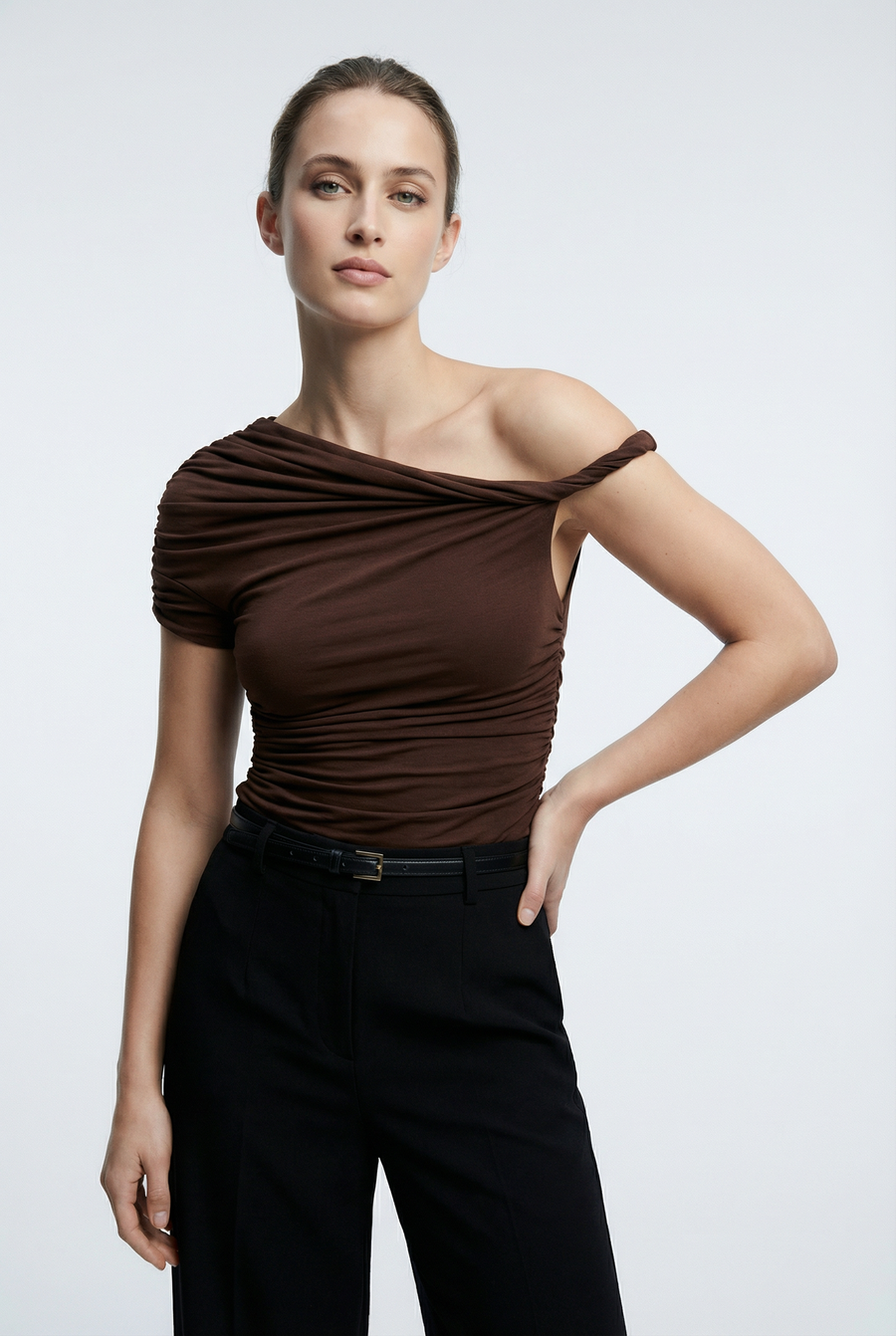 Top asymétrique marron design unique vue principale