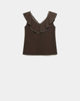 Top coton brodé volants femme col V sans manches en marron présenté à plat pour montrer sa coupe.
