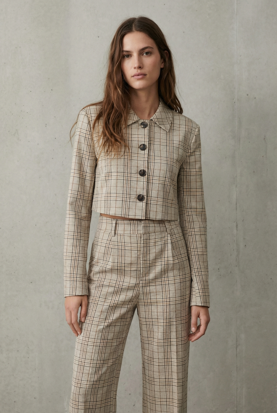 Veste courte à carreaux chic détail du produit