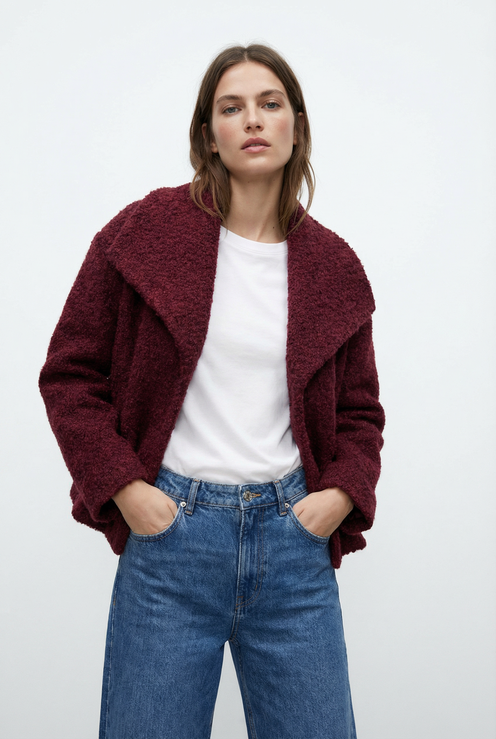 Veste courte effet poil doublée col à revers