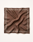 Foulard carré marron à motif paisley
