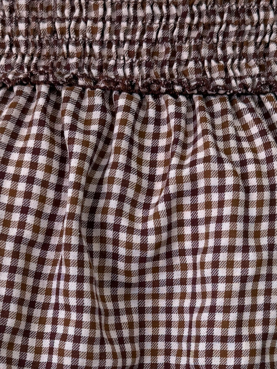Zoom blouse vichy smocks sur le buste