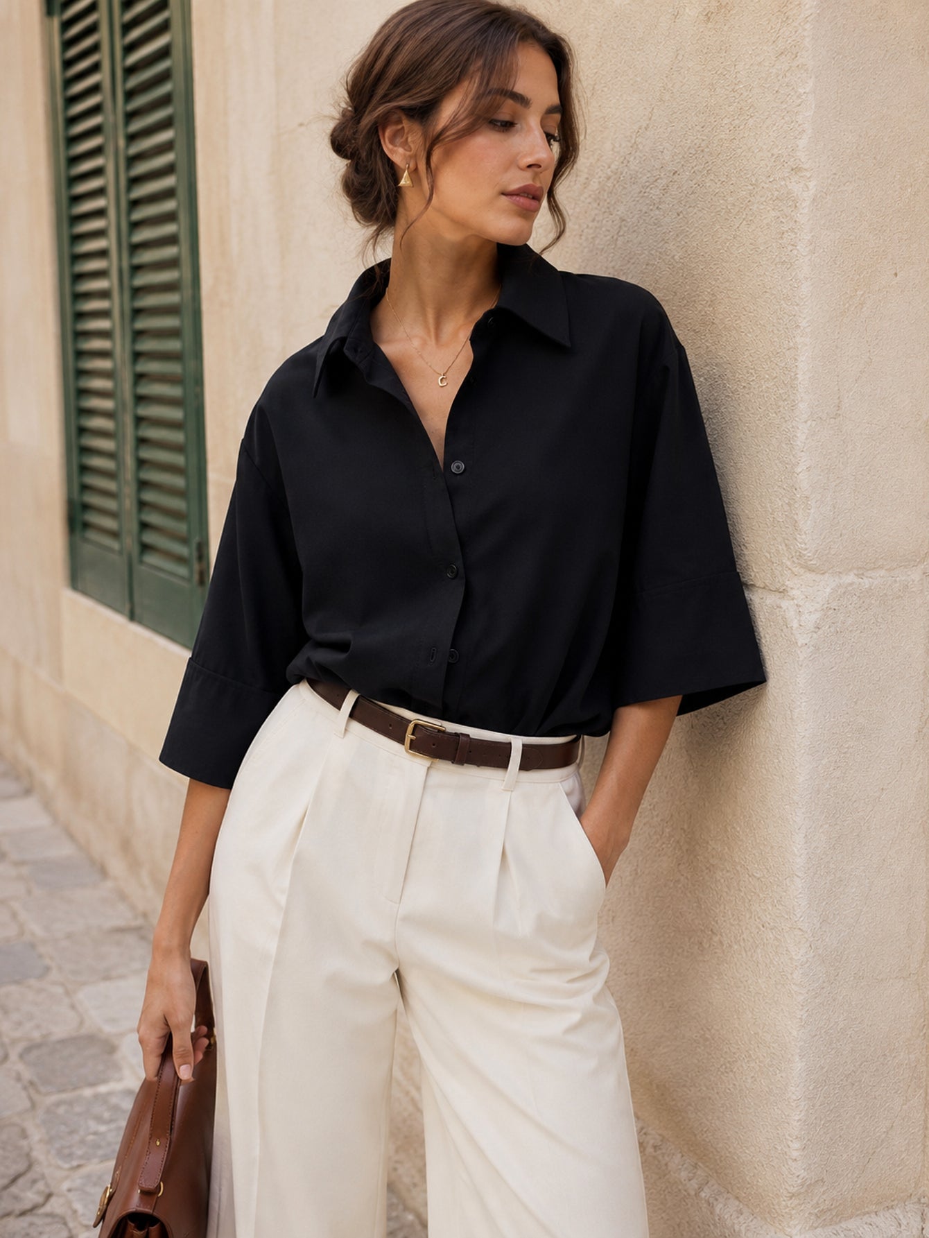 blouse oversize noire portée