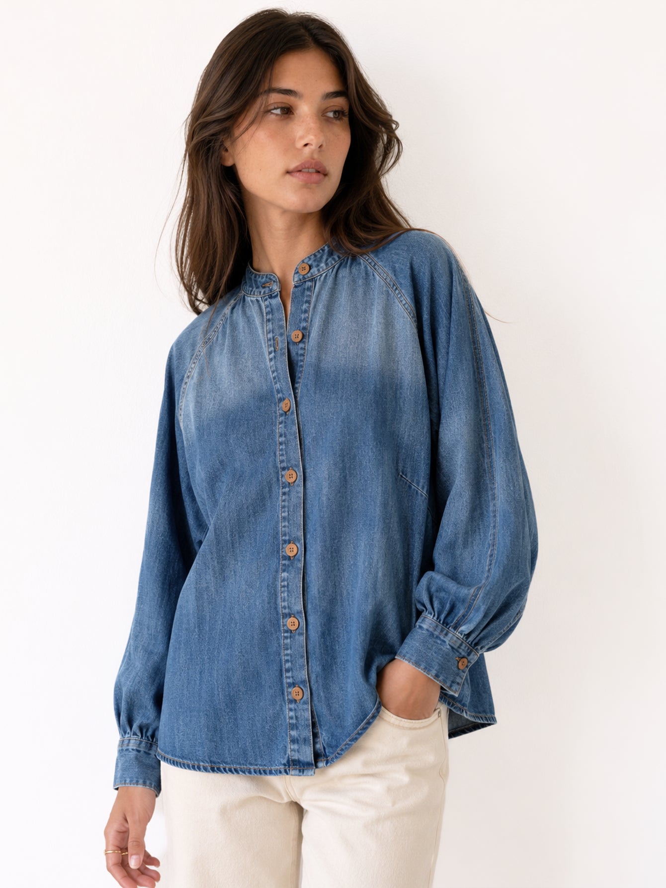 blouse en laine pour femme vue 02