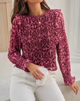 blouse ikat smockée bordeaux assise