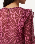 Détail goutte dos blouse ikat bordeaux