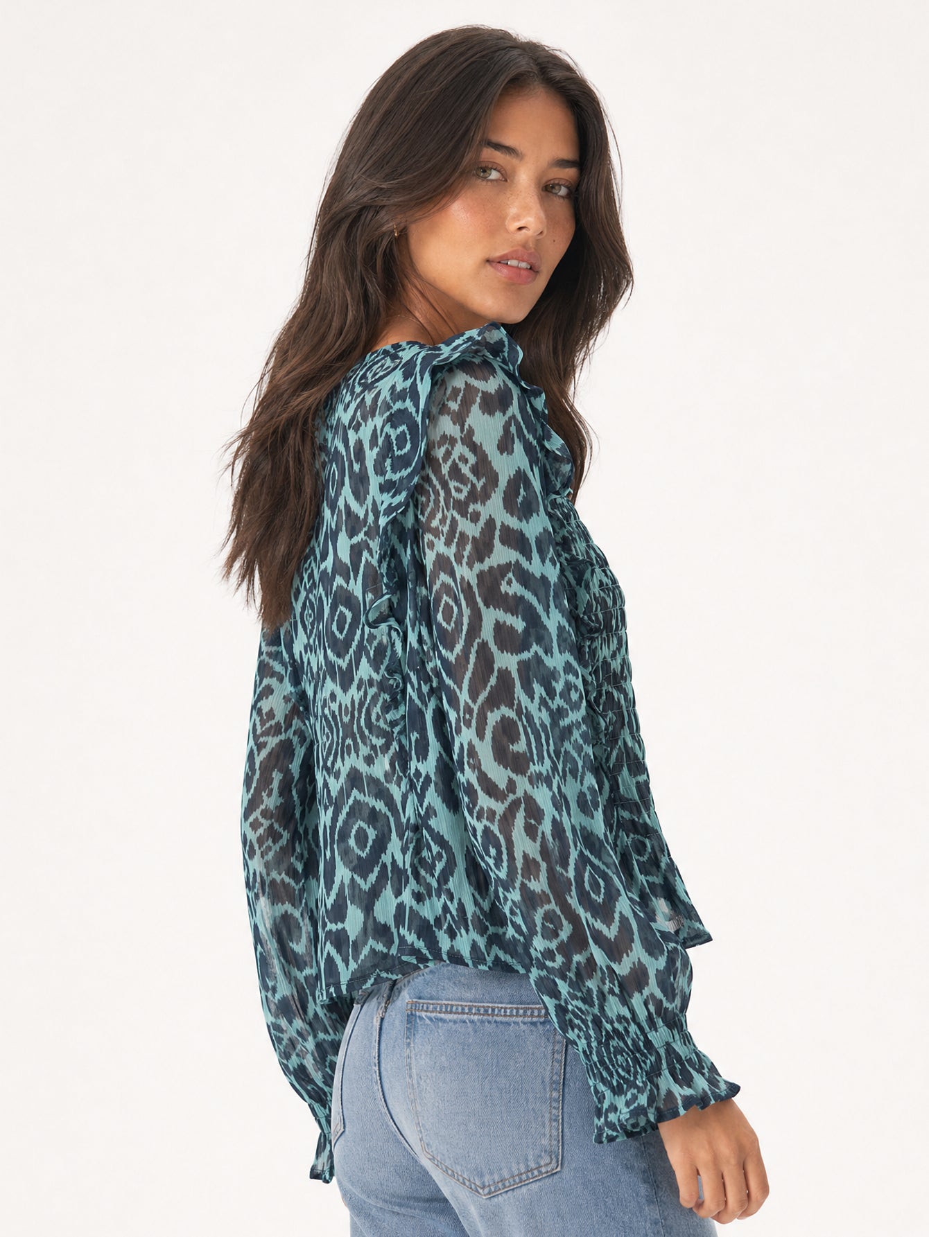 blouse ikat volantée bleu nuit profil