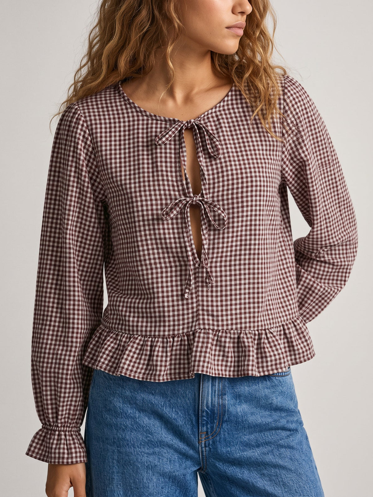 Blouse vichy brune avec liens devant et basque