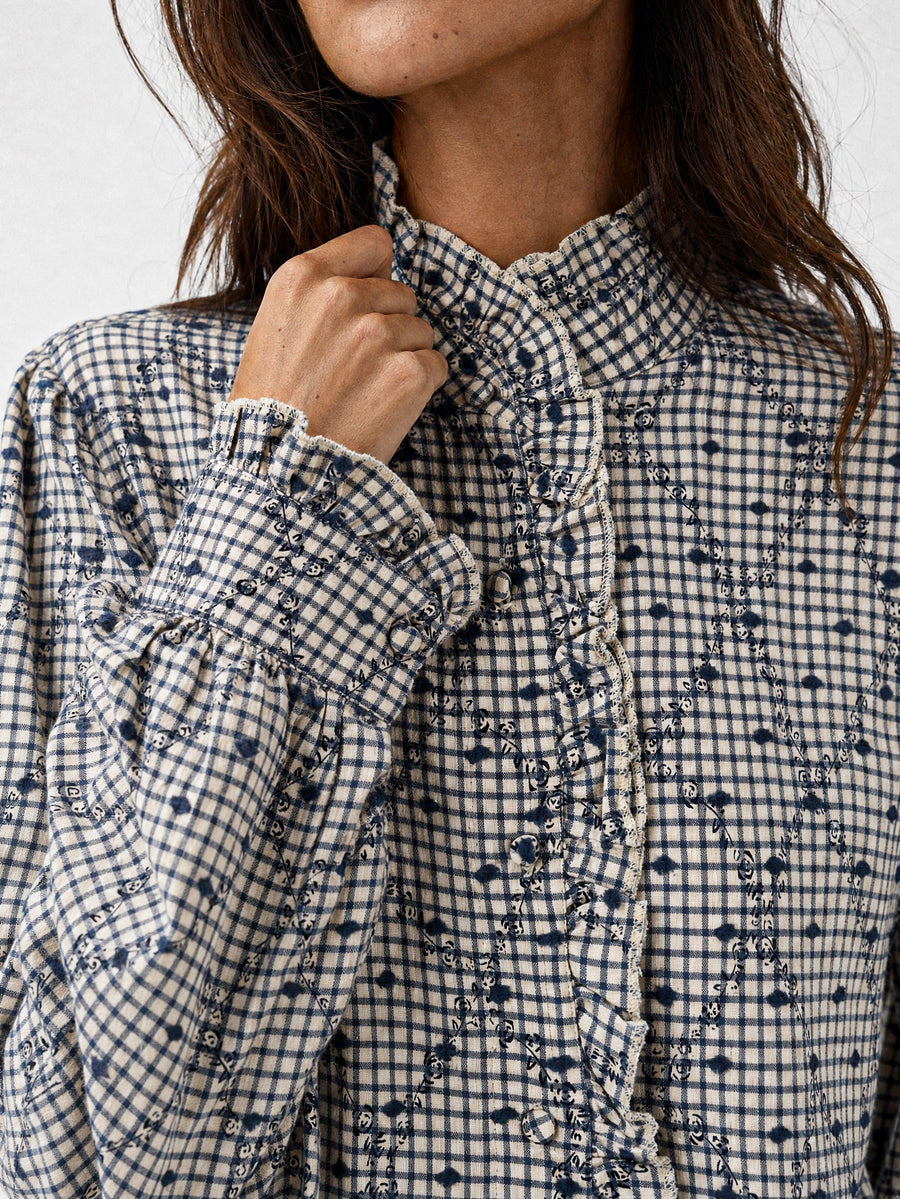 blouse vichy détail patte volantée