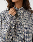 blouse vichy détail patte volantée