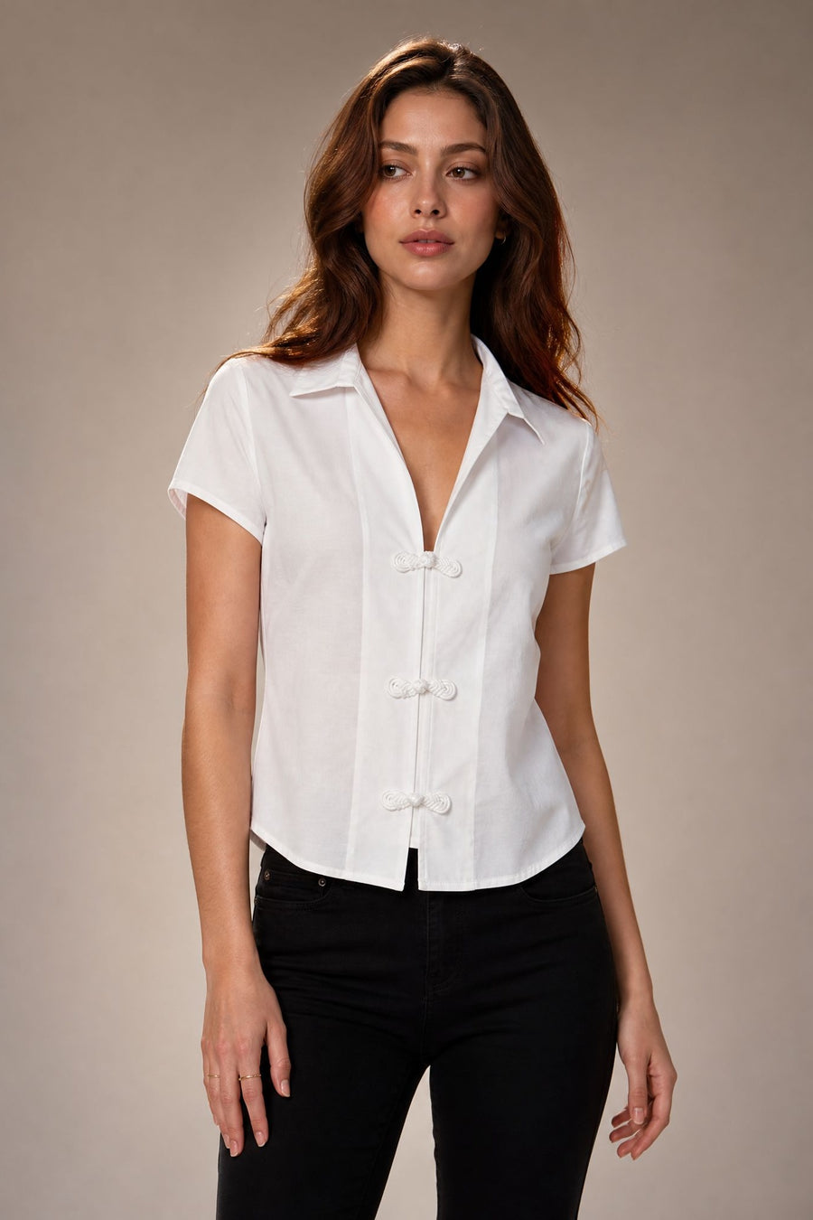Dos chemise blanche manches courtes