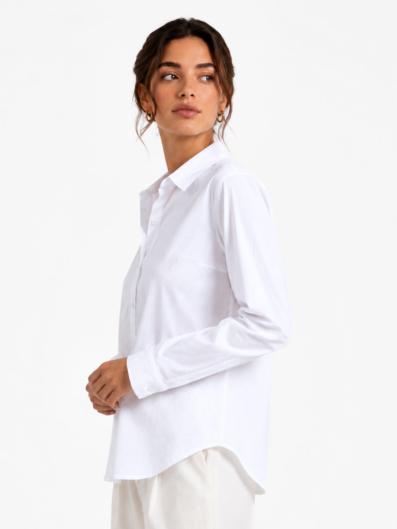 chemise blanche vue de profil