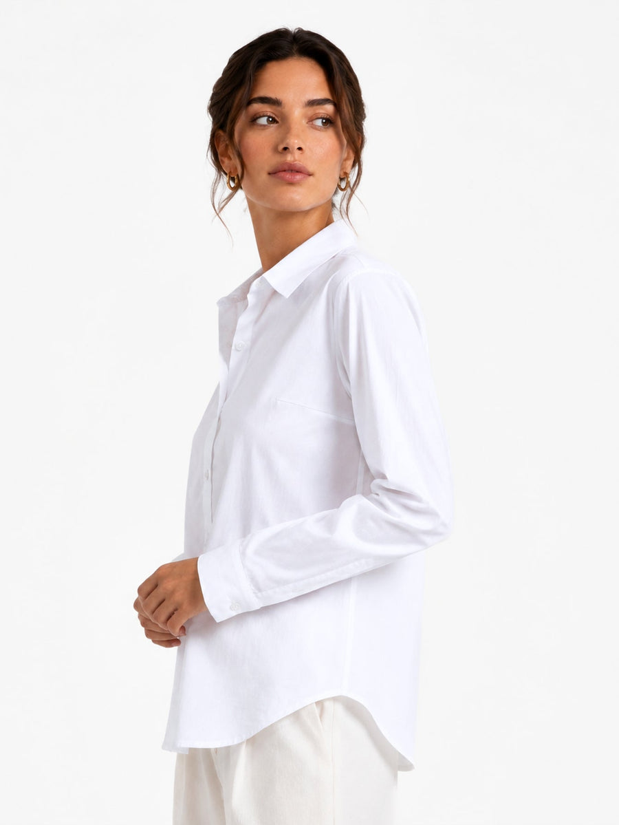 chemise blanche vue de profil