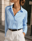 chemise bleu ciel à col classique