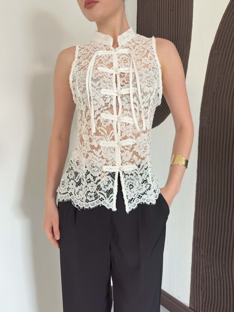 top13866 chemise blanche elegante ajustee sans manches image 4
