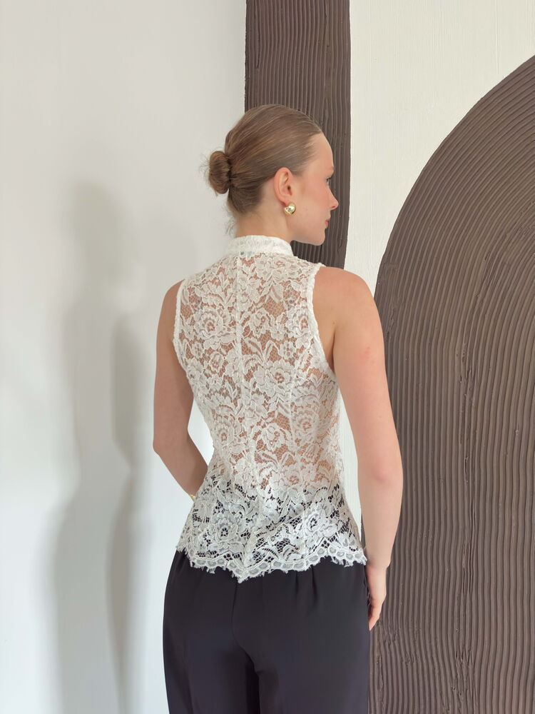 top13866 chemise blanche elegante ajustee sans manches image 5