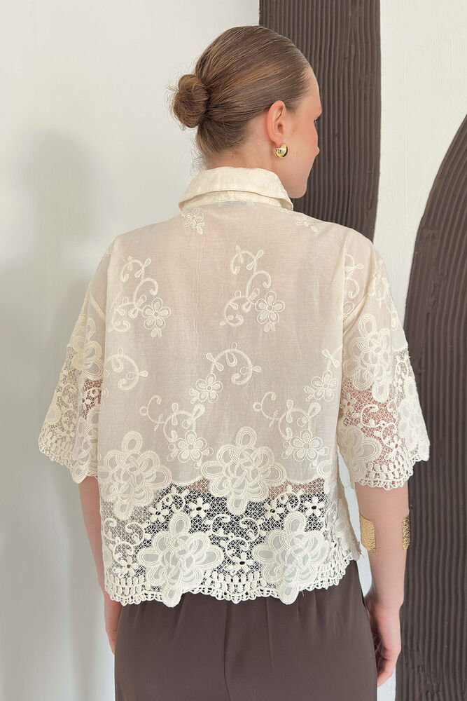 top13878 chemise beige elegante boutonnee col polo image 5