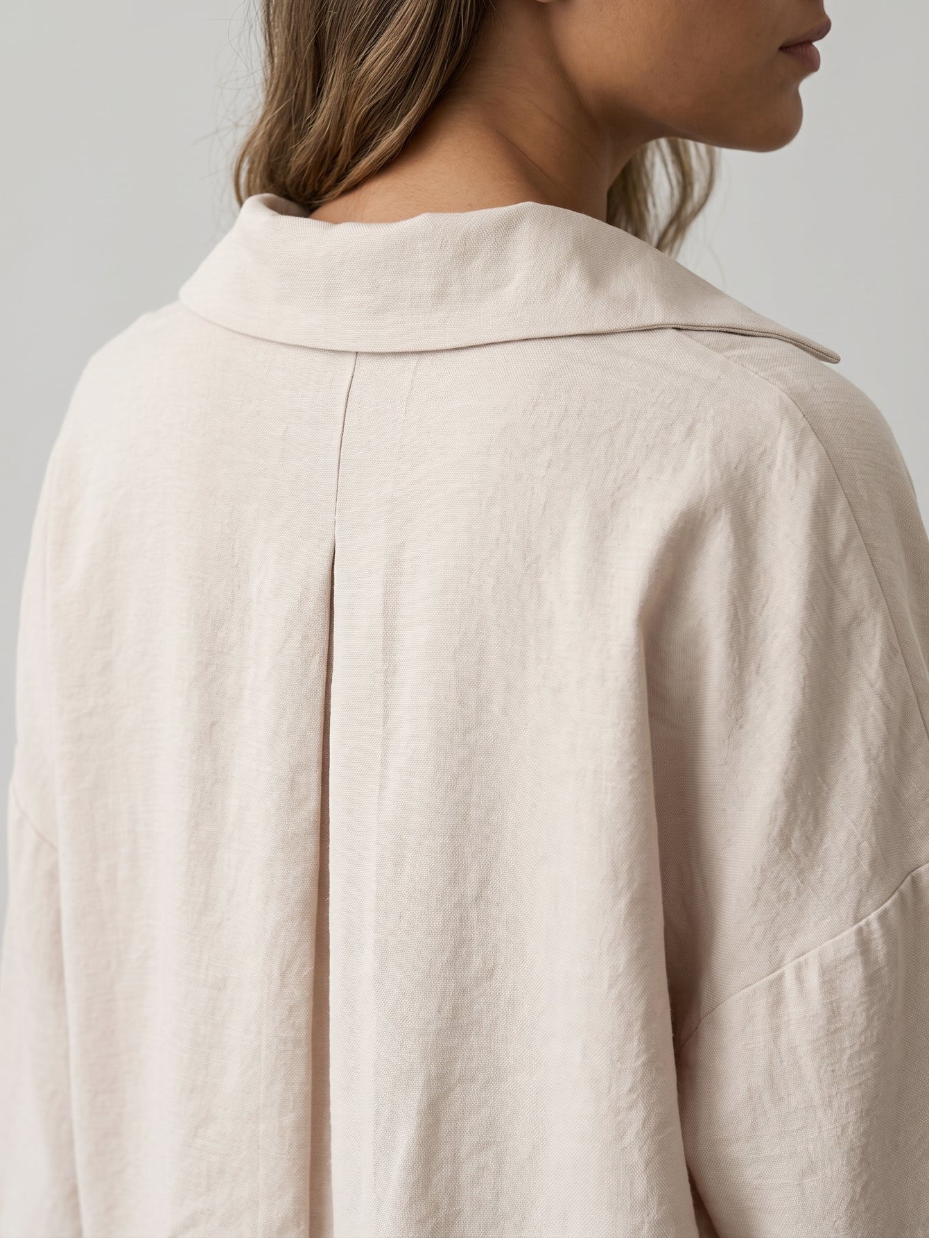chemise fluide détail pli creux beige