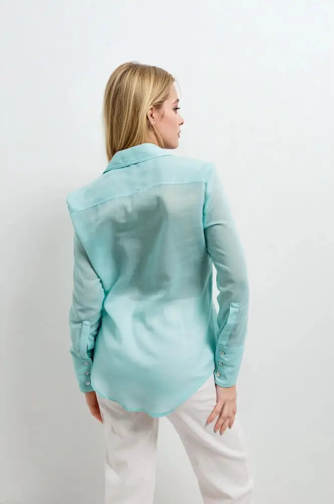 Chemise fluide transparente mint verte avec boutons et ourlet arrondi pour femme