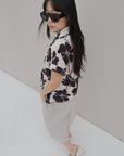 camisa nudo estampada image 6