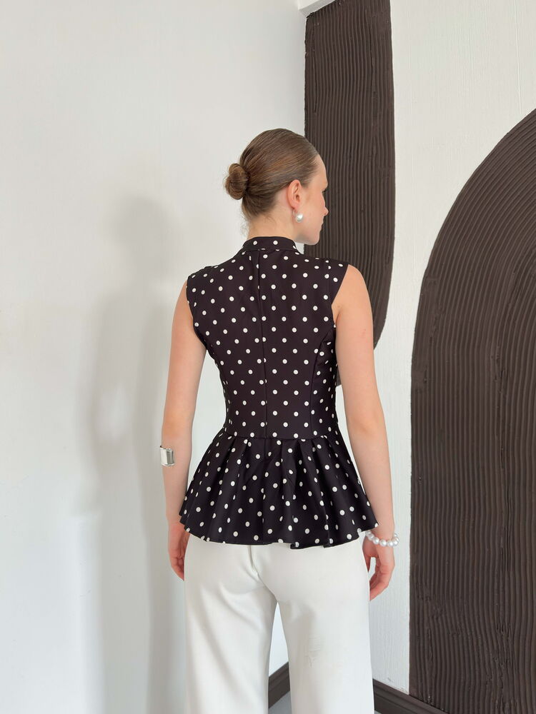 top13864 chemise vintage noire ajustee sans manches a pois image 5