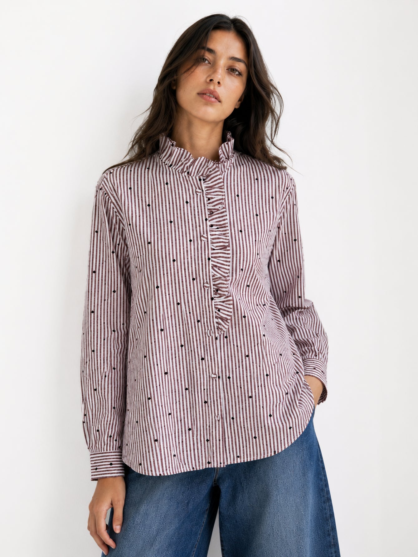 chemise rose col volanté