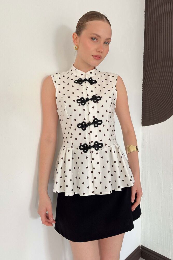 top13868 chemise vintage blanche ajustee a pois avec fermeture boutons buchettes image 1