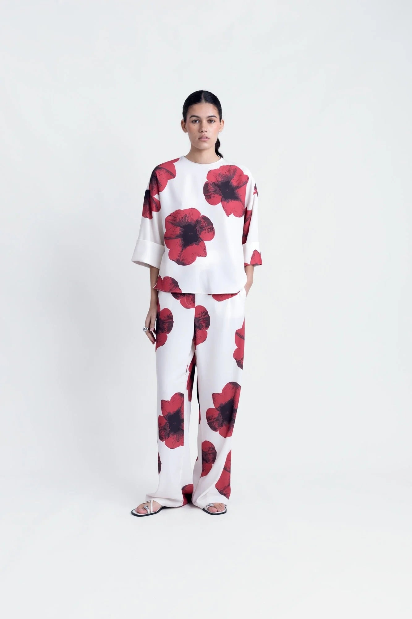 Chemisier imprimé et pantalon femme rouge fleurie, ensemble femme rouge élégant