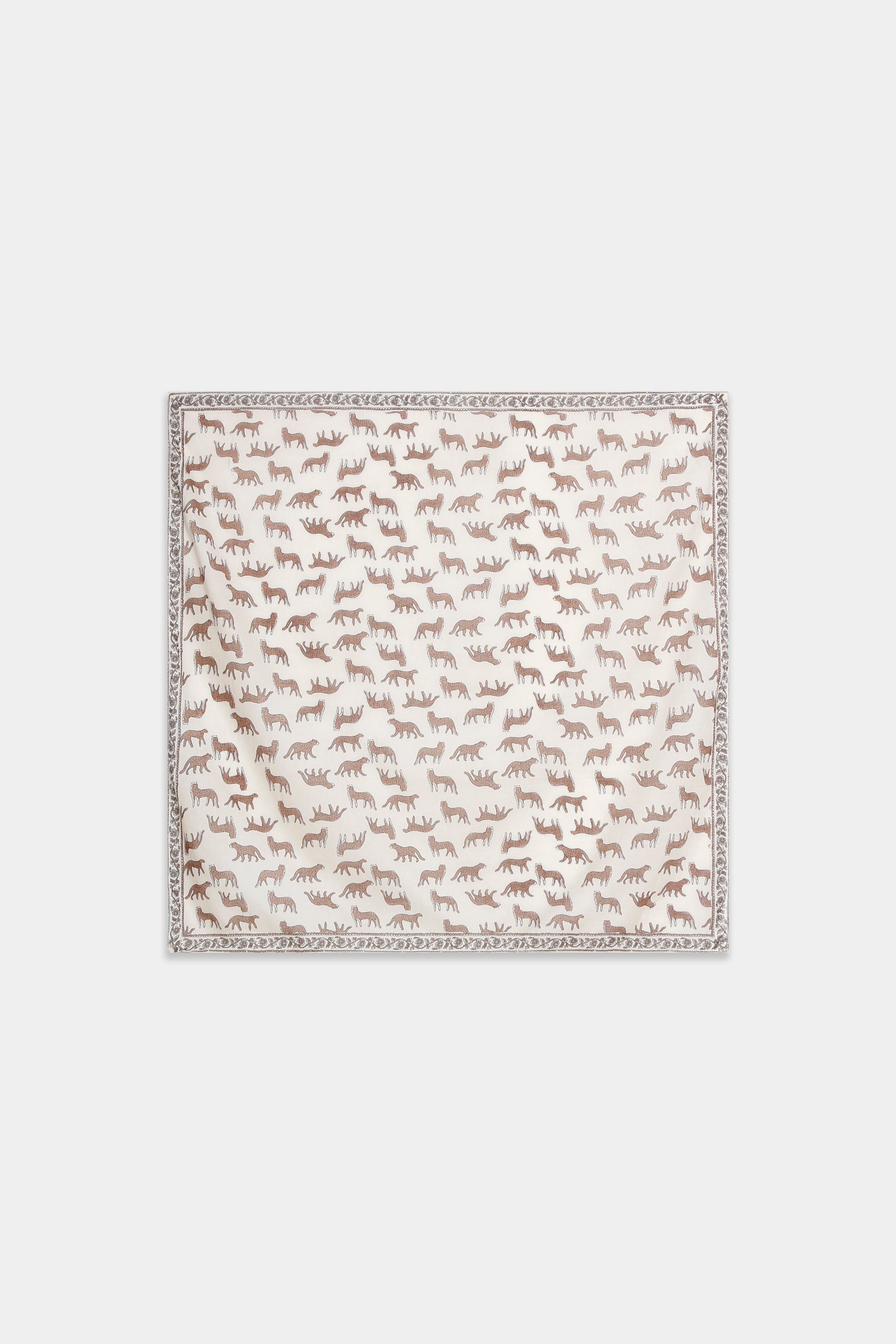 Foulard carré léopard beige